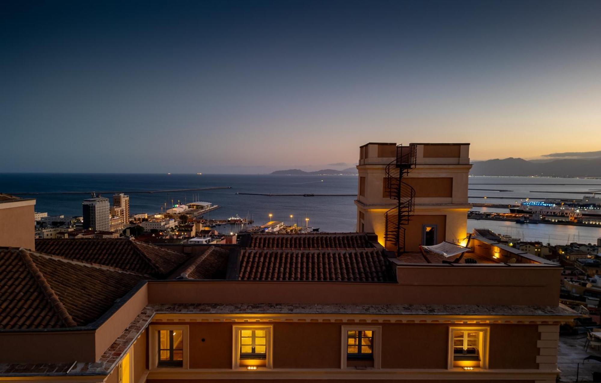 Palazzo Boyl 1840 Hotel Каляри Екстериор снимка