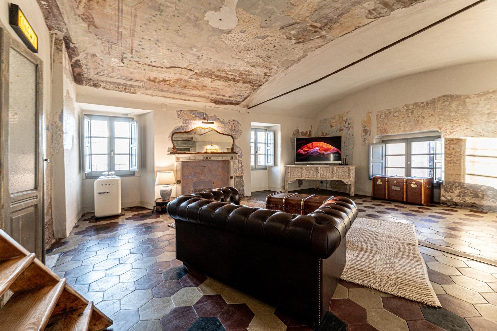 Palazzo Boyl 1840 Hotel Каляри Екстериор снимка