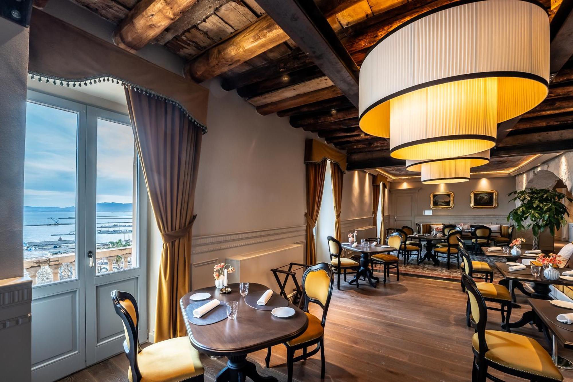 Palazzo Boyl 1840 Hotel Каляри Екстериор снимка