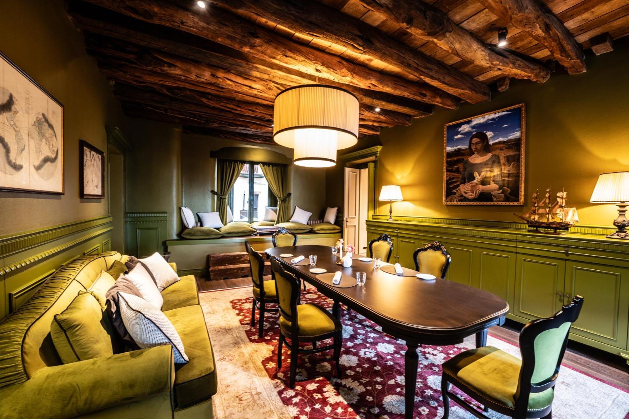 Palazzo Boyl 1840 Hotel Каляри Екстериор снимка